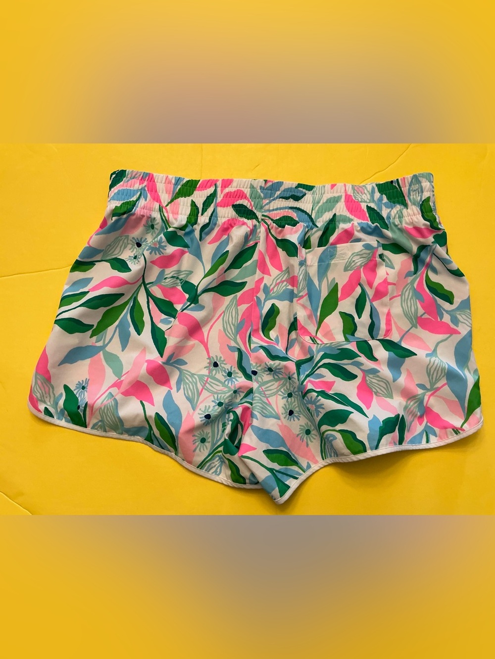 Lilly Pulitzer Luxletic Backcourt shorts sz large WORN ONCE - Picture 4 of 4